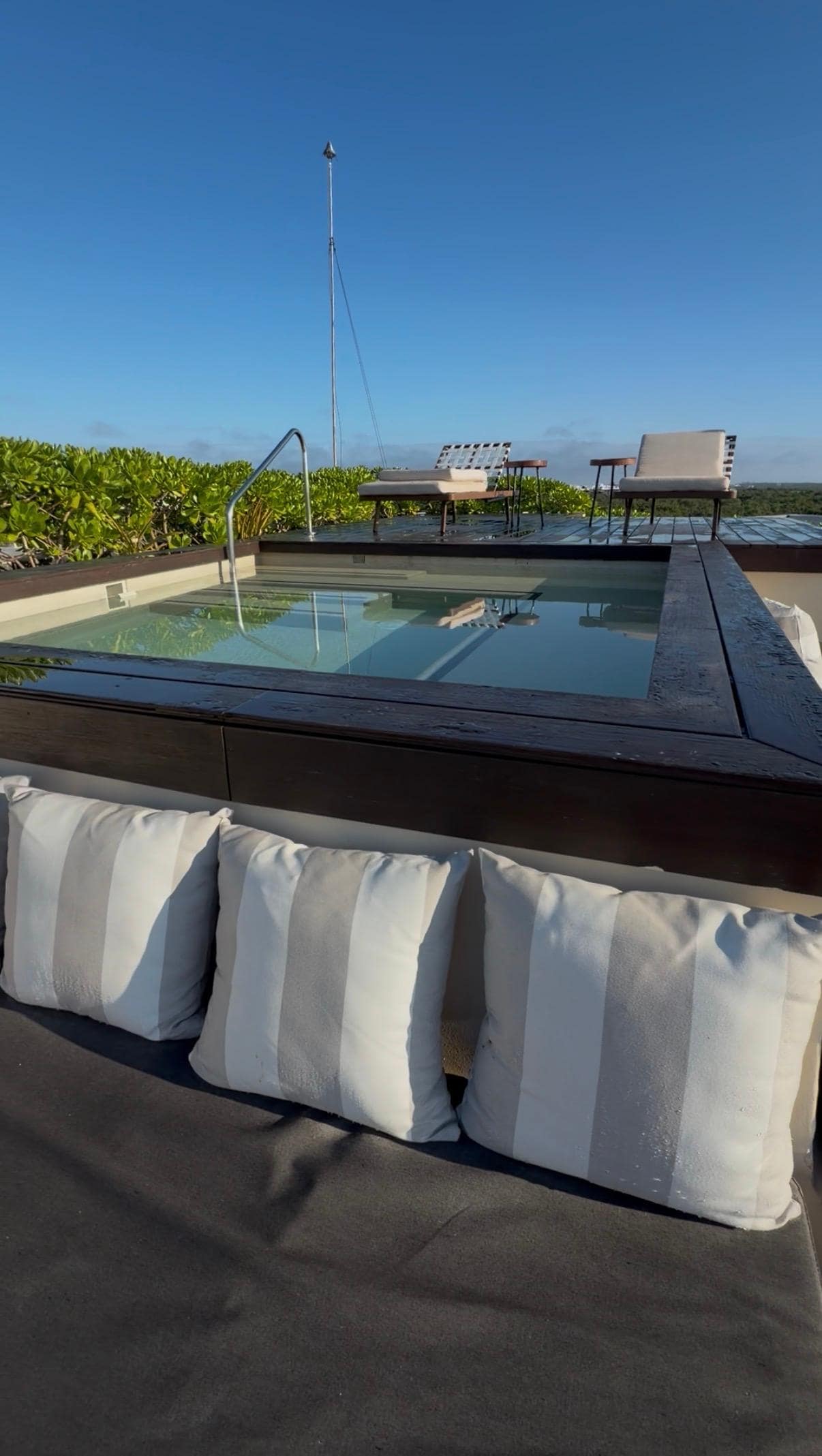 Rooftop plunge pool