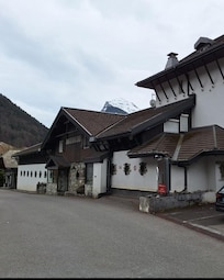 Vue de l'entrée de l'immeuble