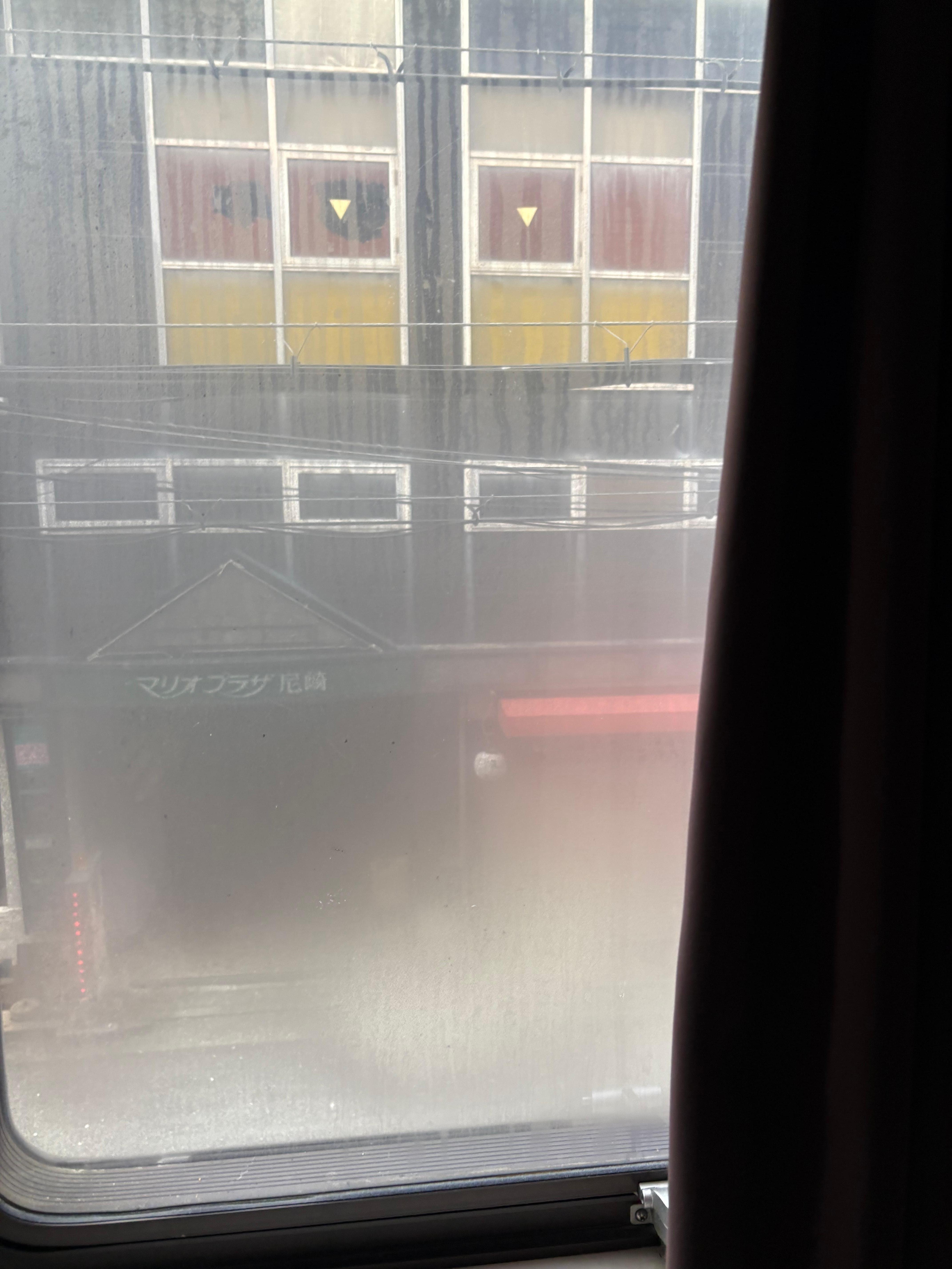 カーテンを開けた状態