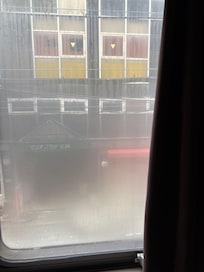 カーテンを開けた状態