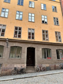 Apartment entrance across the street from hotel lobby