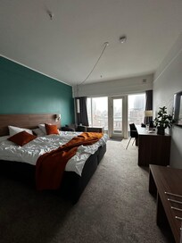 Nice size room, even had a little balcony