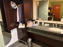 Sink (in the room with no door)