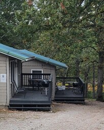 Cabin #3 is the closest to the lake in thislineup of cabins, so a great view from the deck.