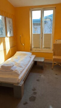 Room they offered to move me to