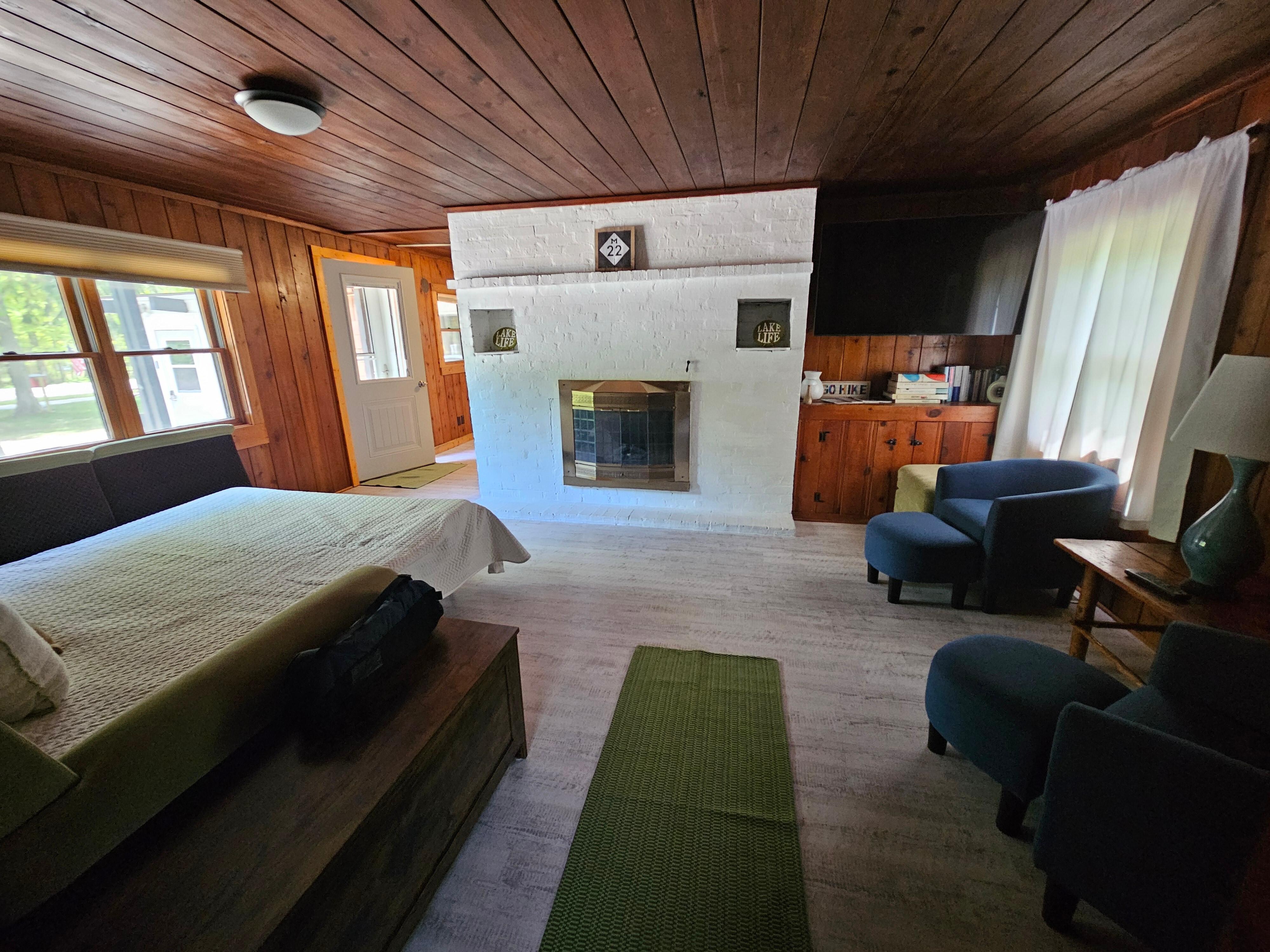 Family Suite (2 BR)