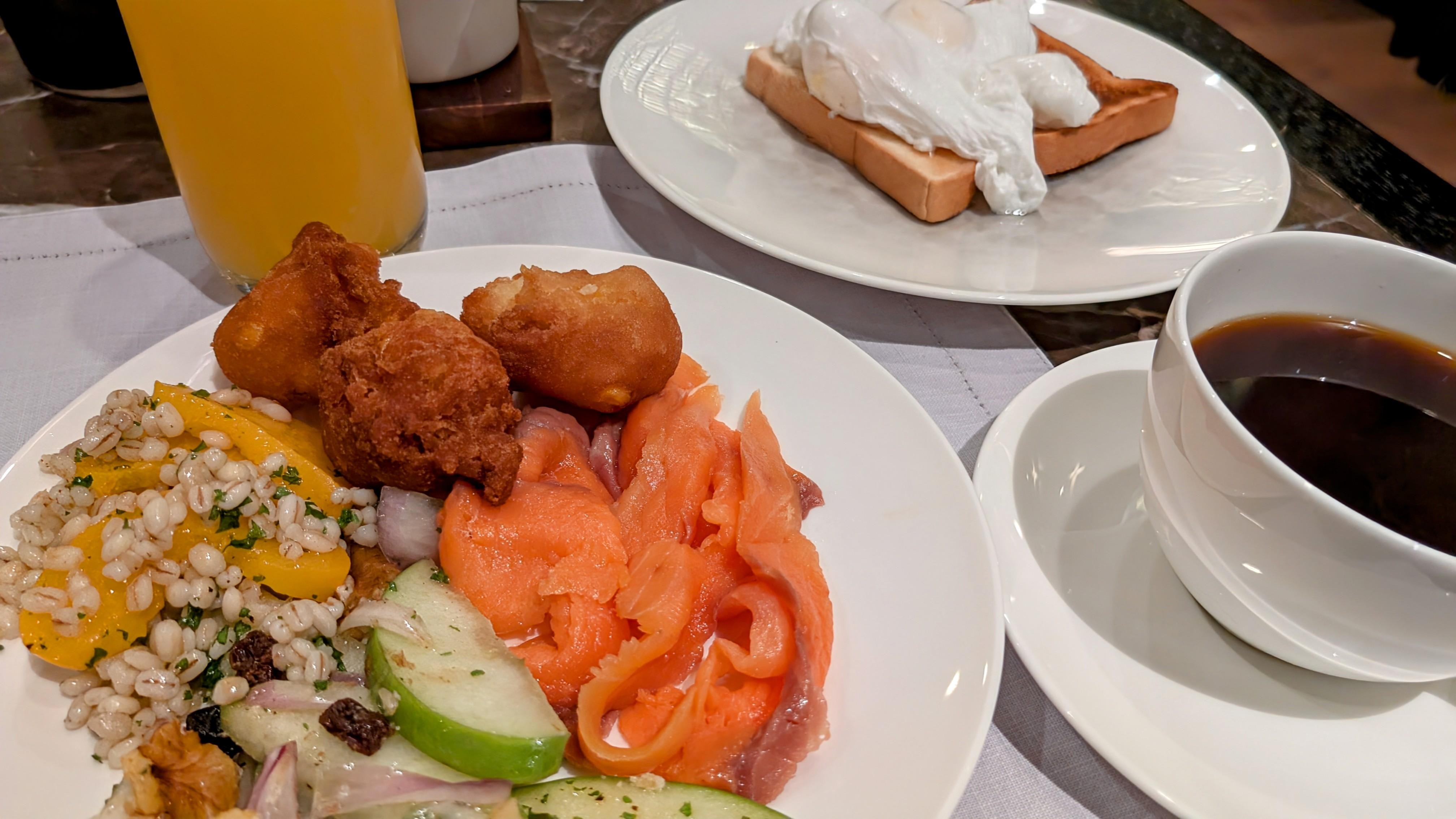 Breakfast 