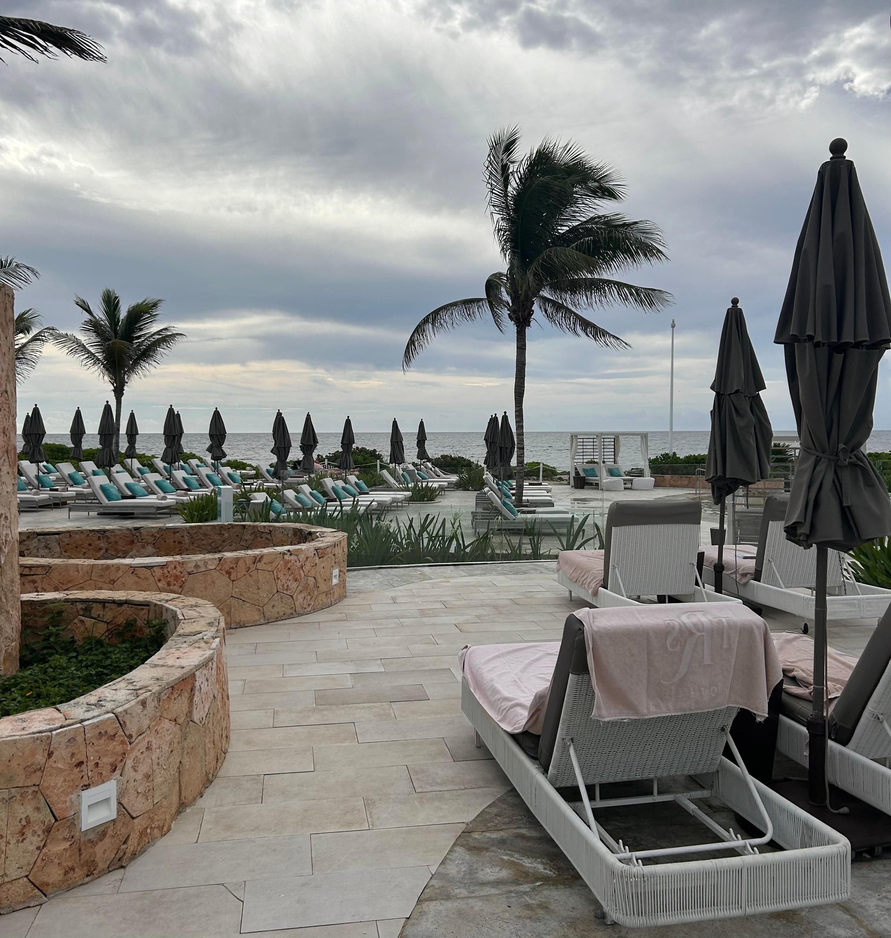 Seating by infinity pool