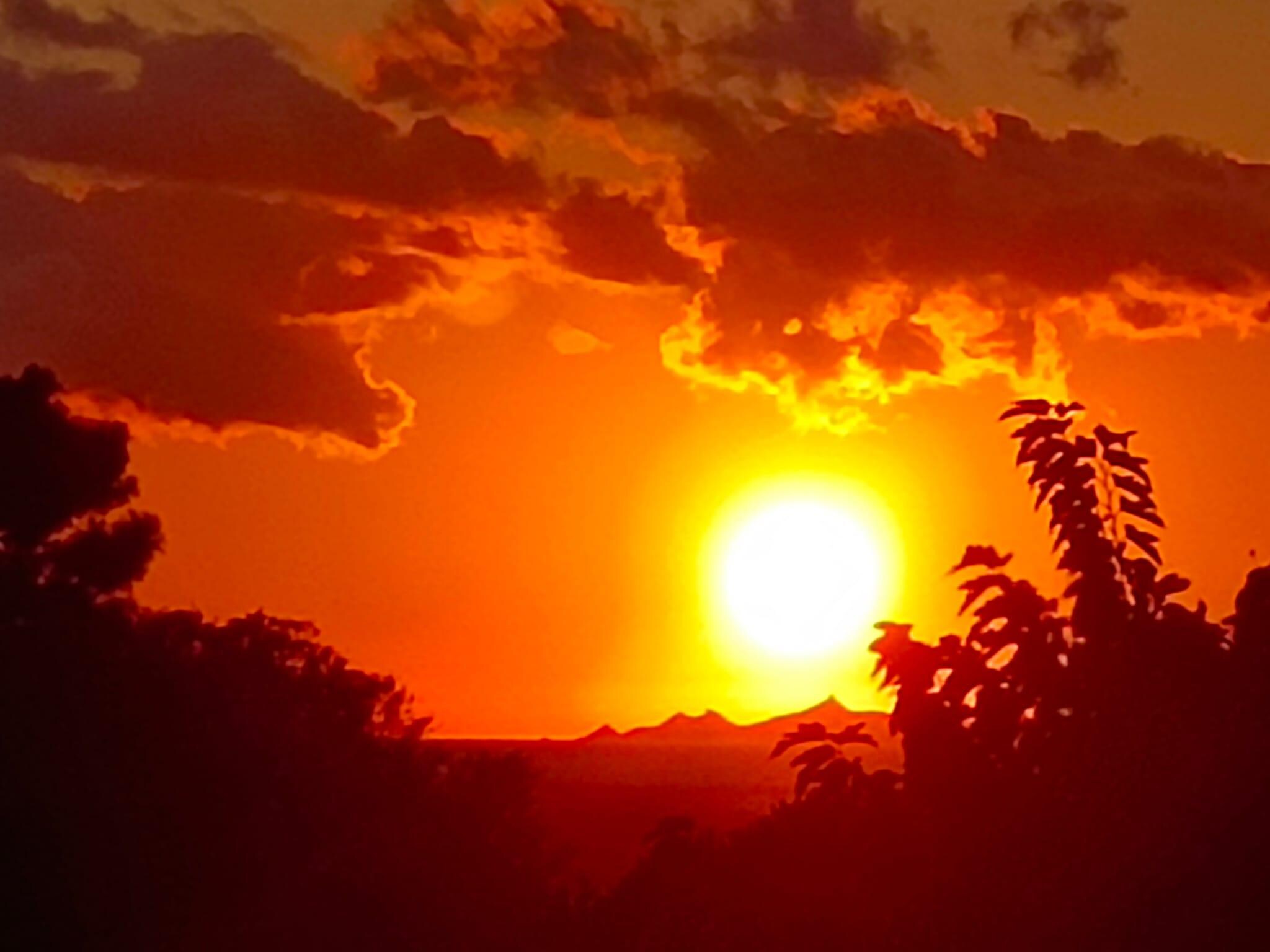 Coucher de soleil vu du balcon de notre hôte
