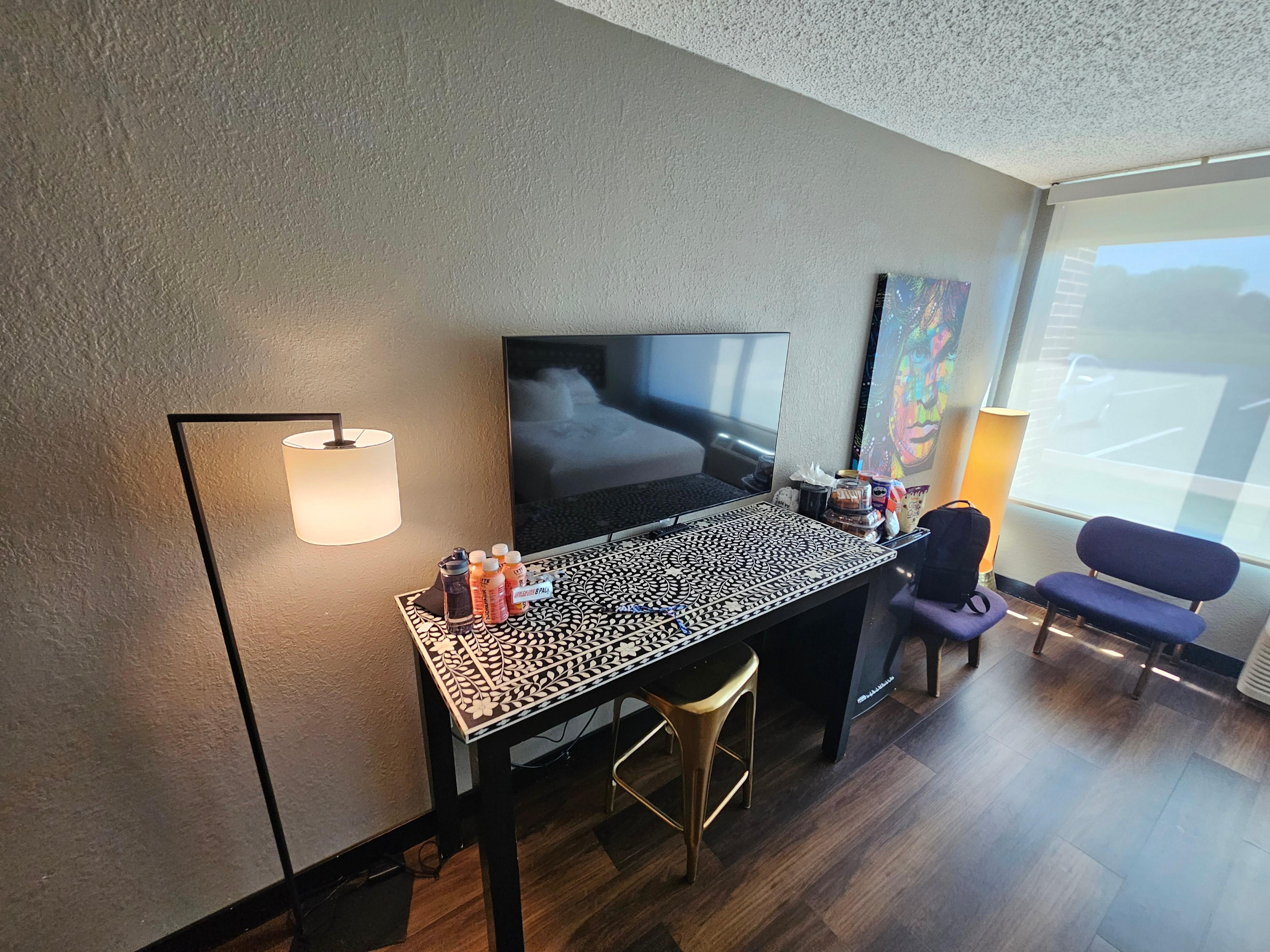 2 queen room