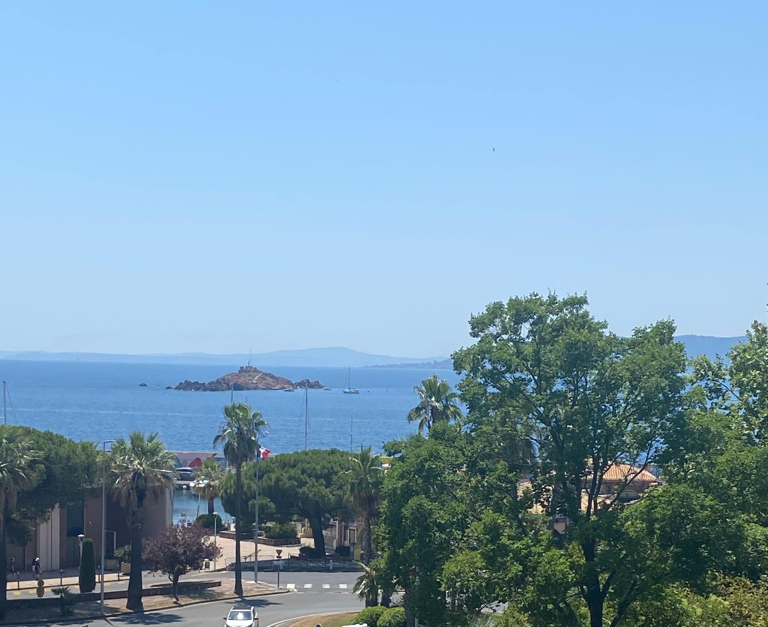 Vue de la terrasse du salon