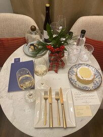 Welcome gift to celebrate our wedding anniversary