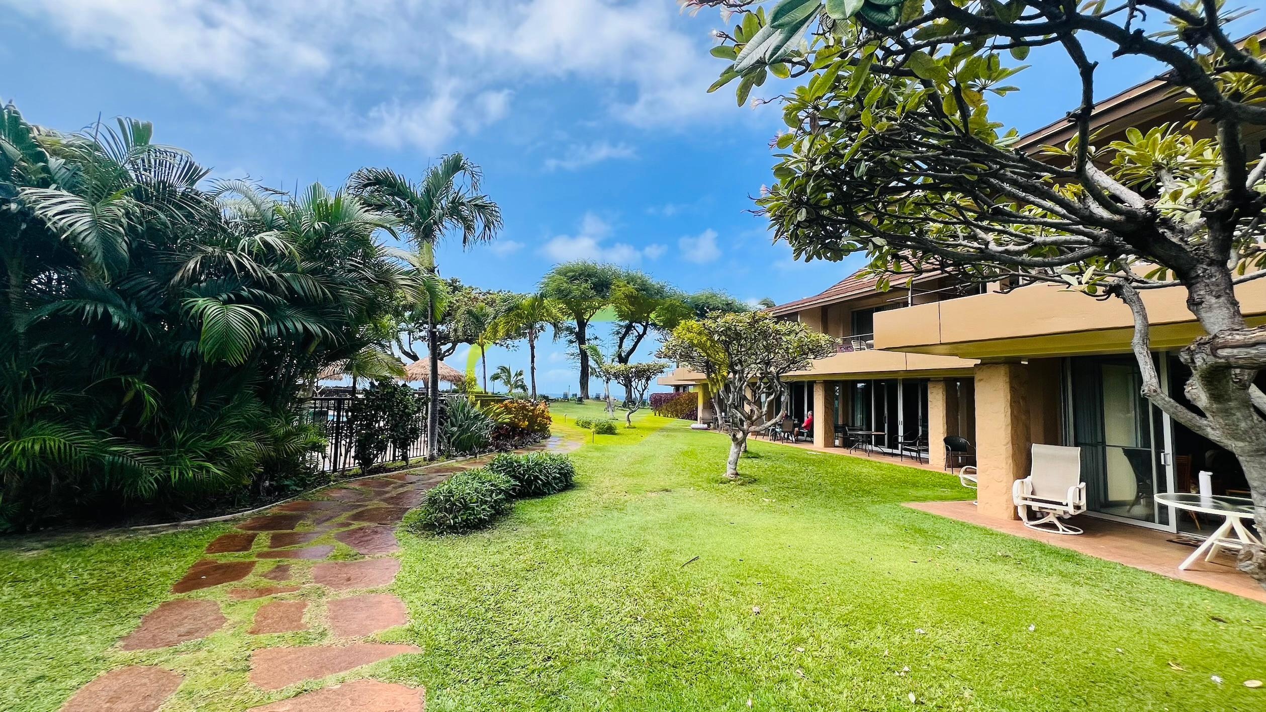 just a few steps to the beach