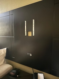 Well… at some point there were bedside lights????