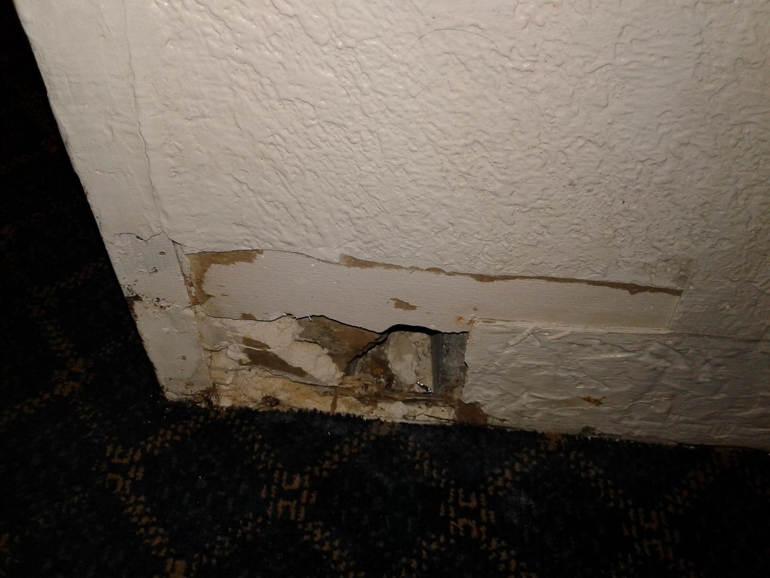 Safe Deposit Box inside room dirty and unworkable