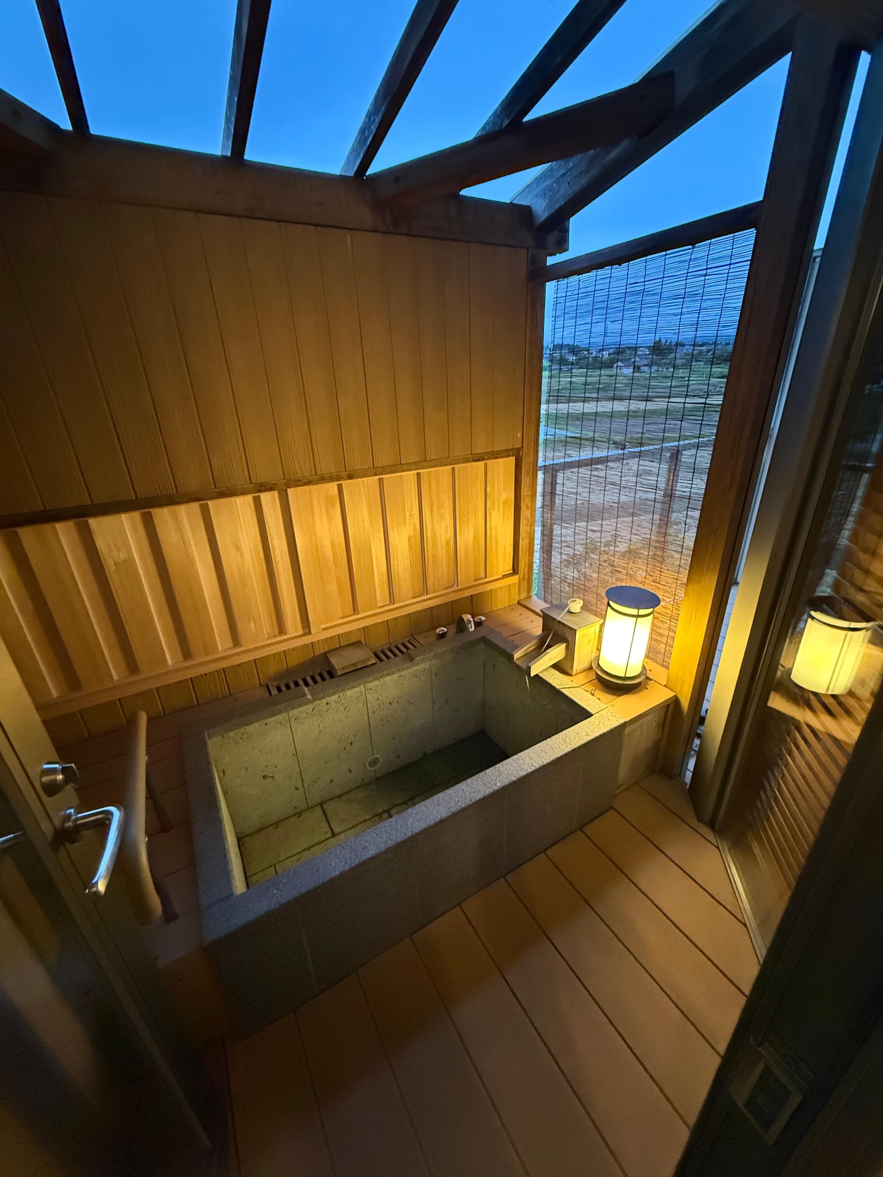 Outdoor bathtub!