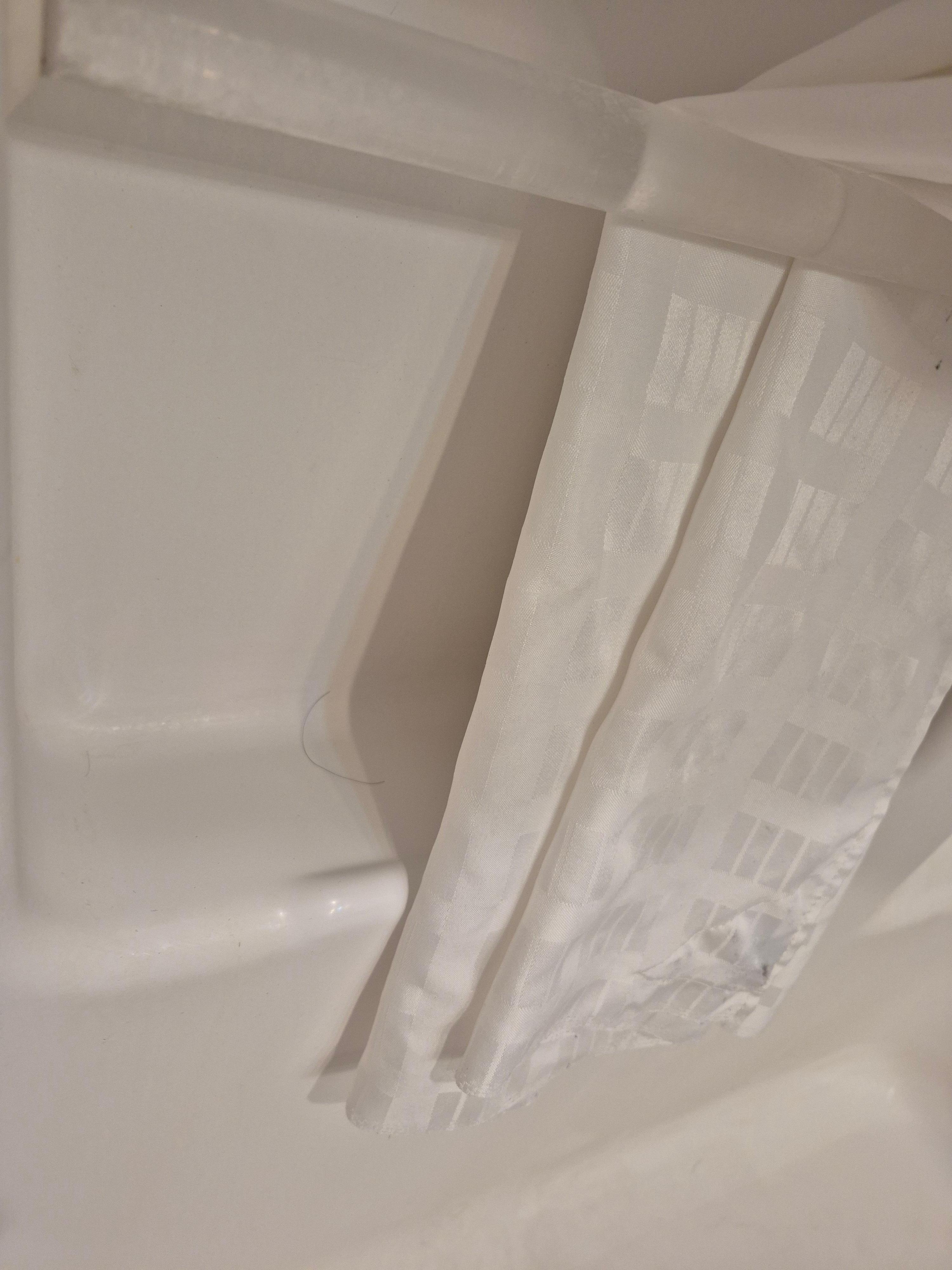 Dirty / hair in tub - shower