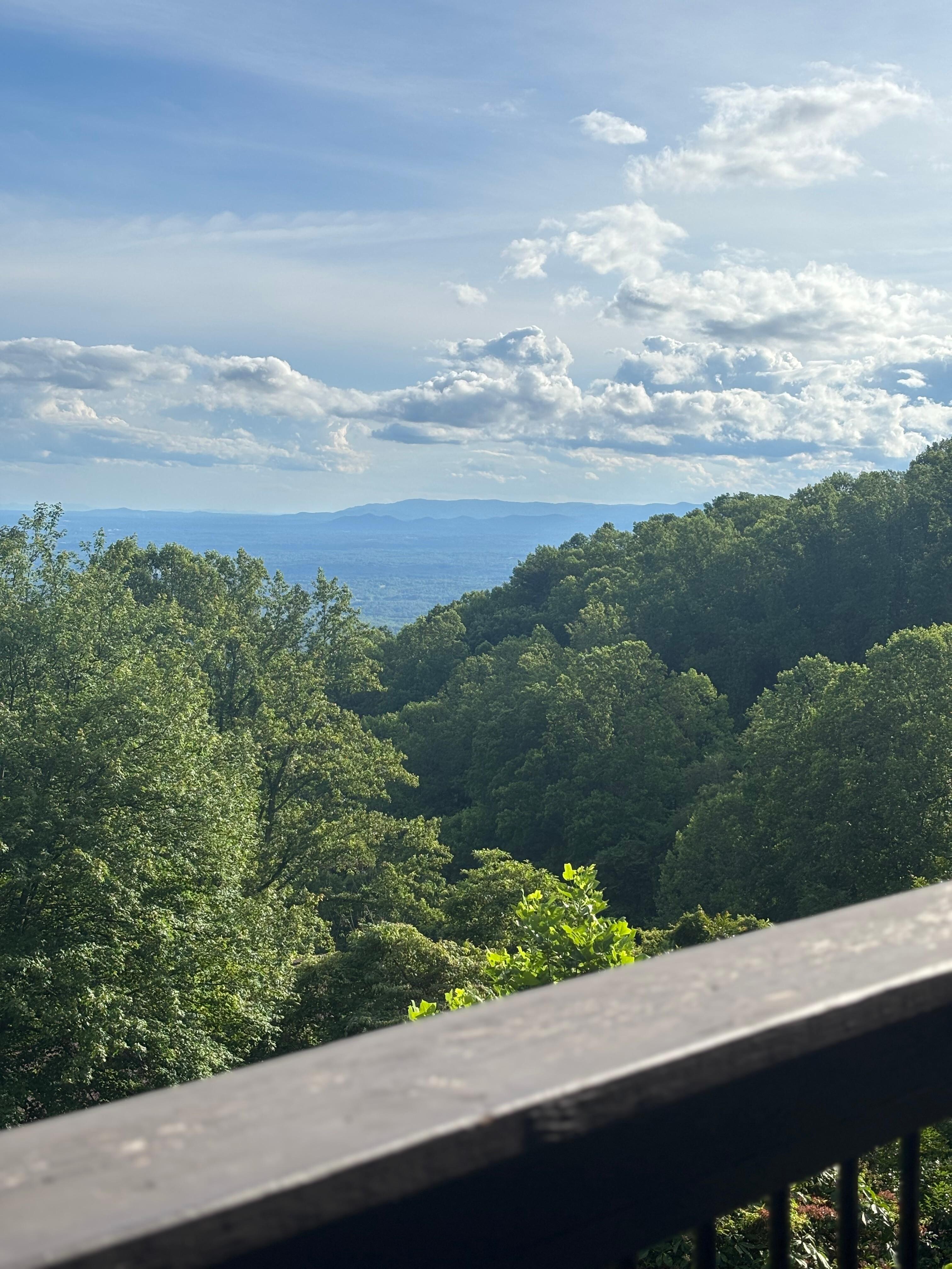 Beautiful views of the Blue Ridge mountains 