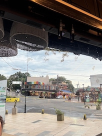 Utsikt fra restaurant Terre Rouge i lobbyen.