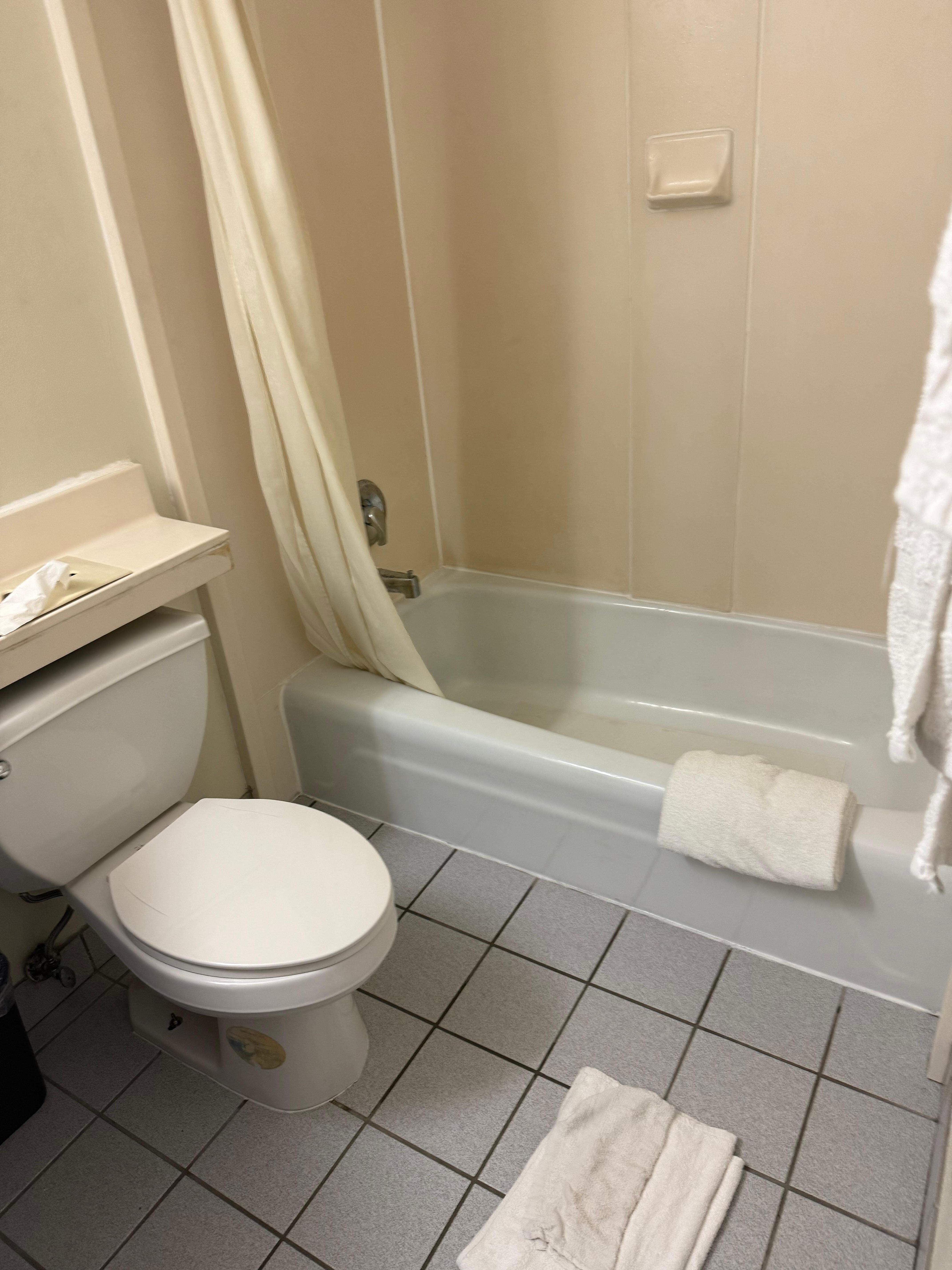 Large clean bathroom.