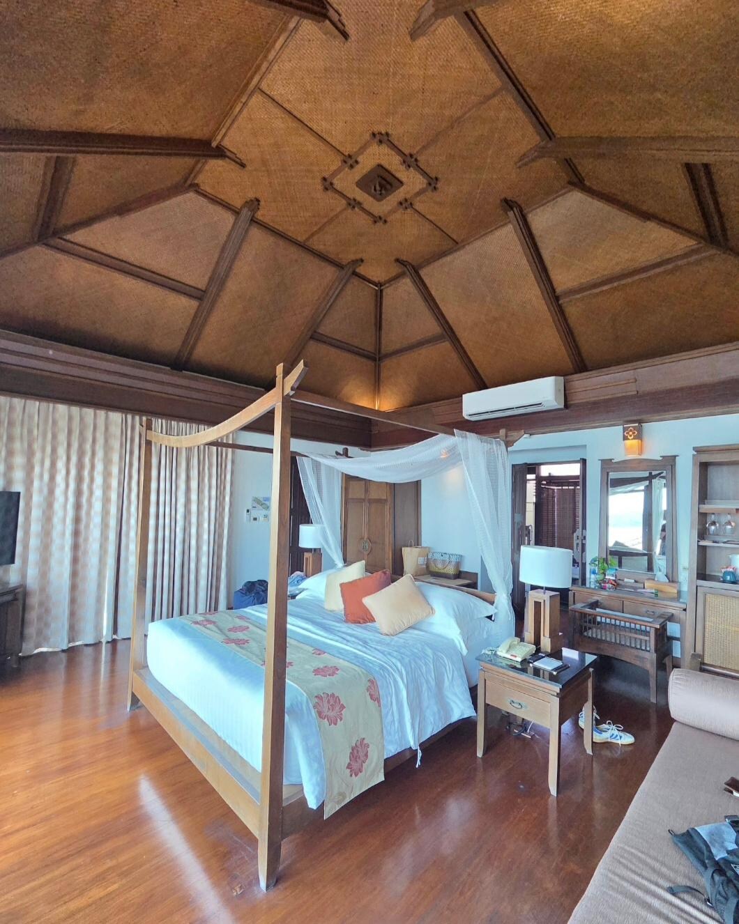 Upgraded villa with pool.