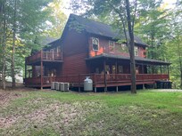 View of the back of the cabin