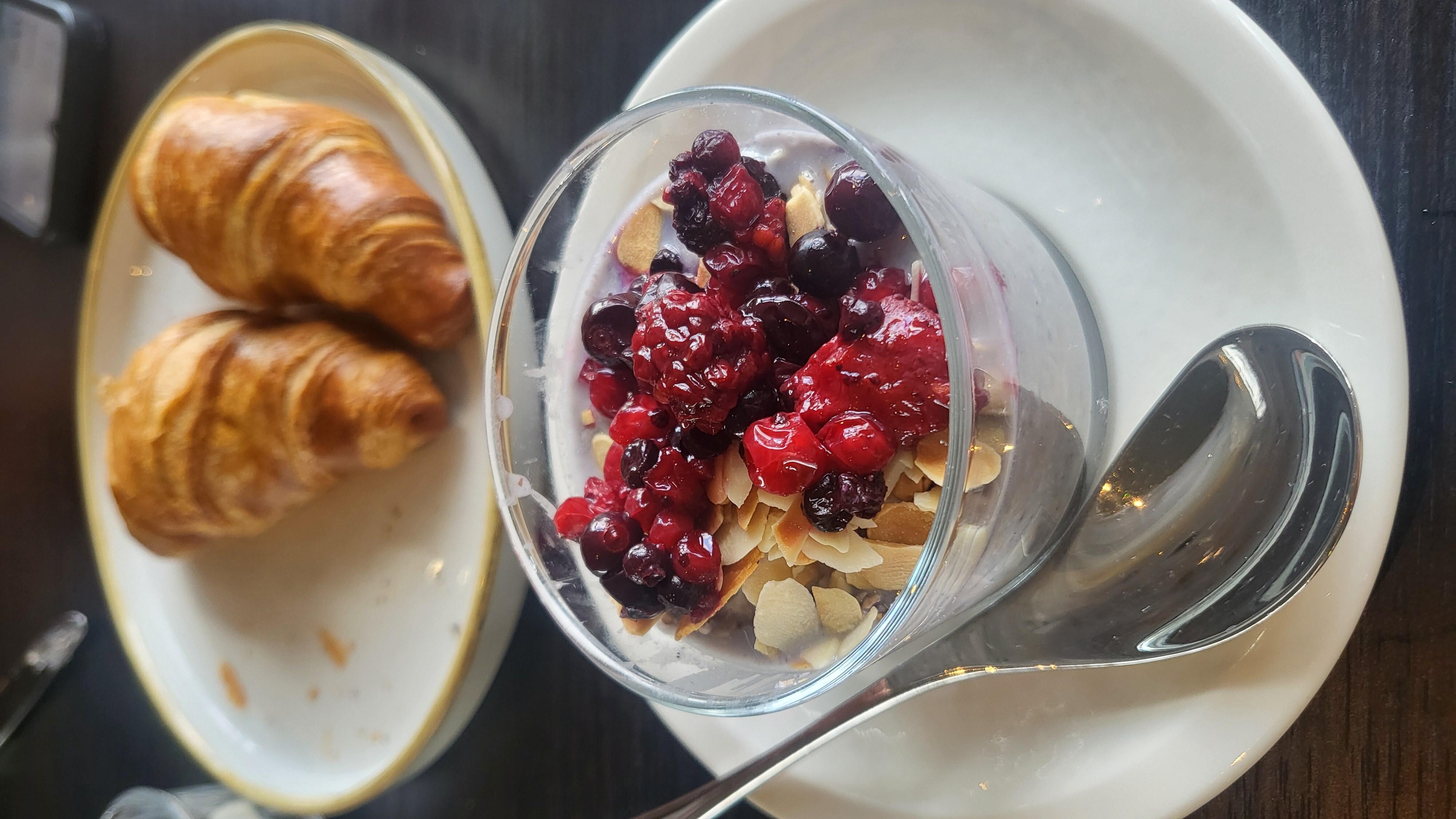 Breakfast 