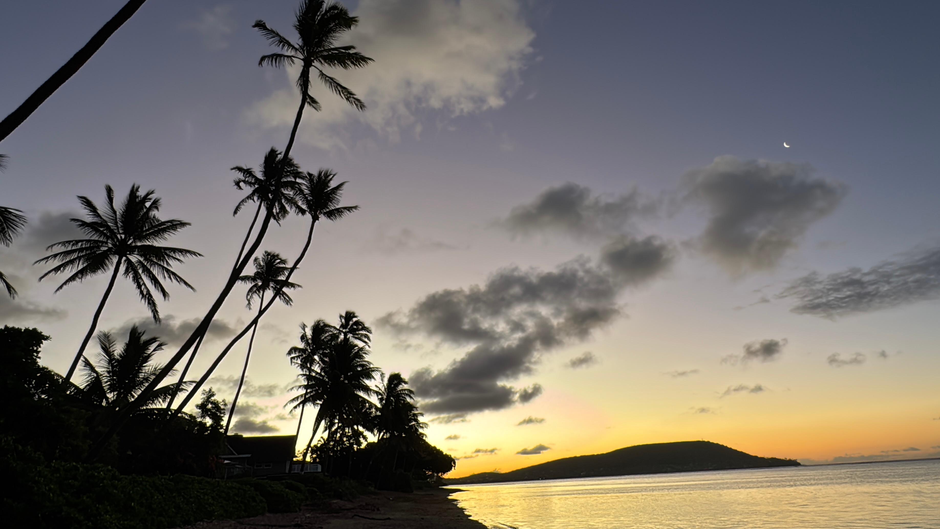 Ocean view of sunrise from the beach front 