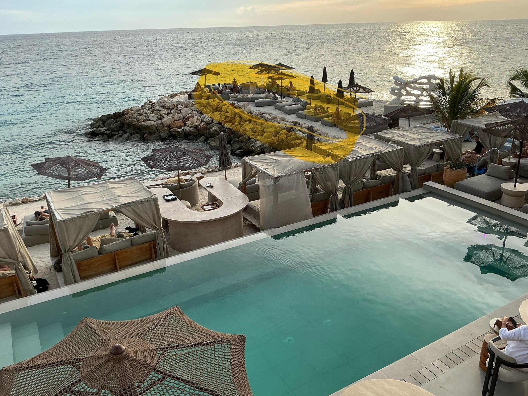 Ahí es donde uno como huésped puede acomodarse