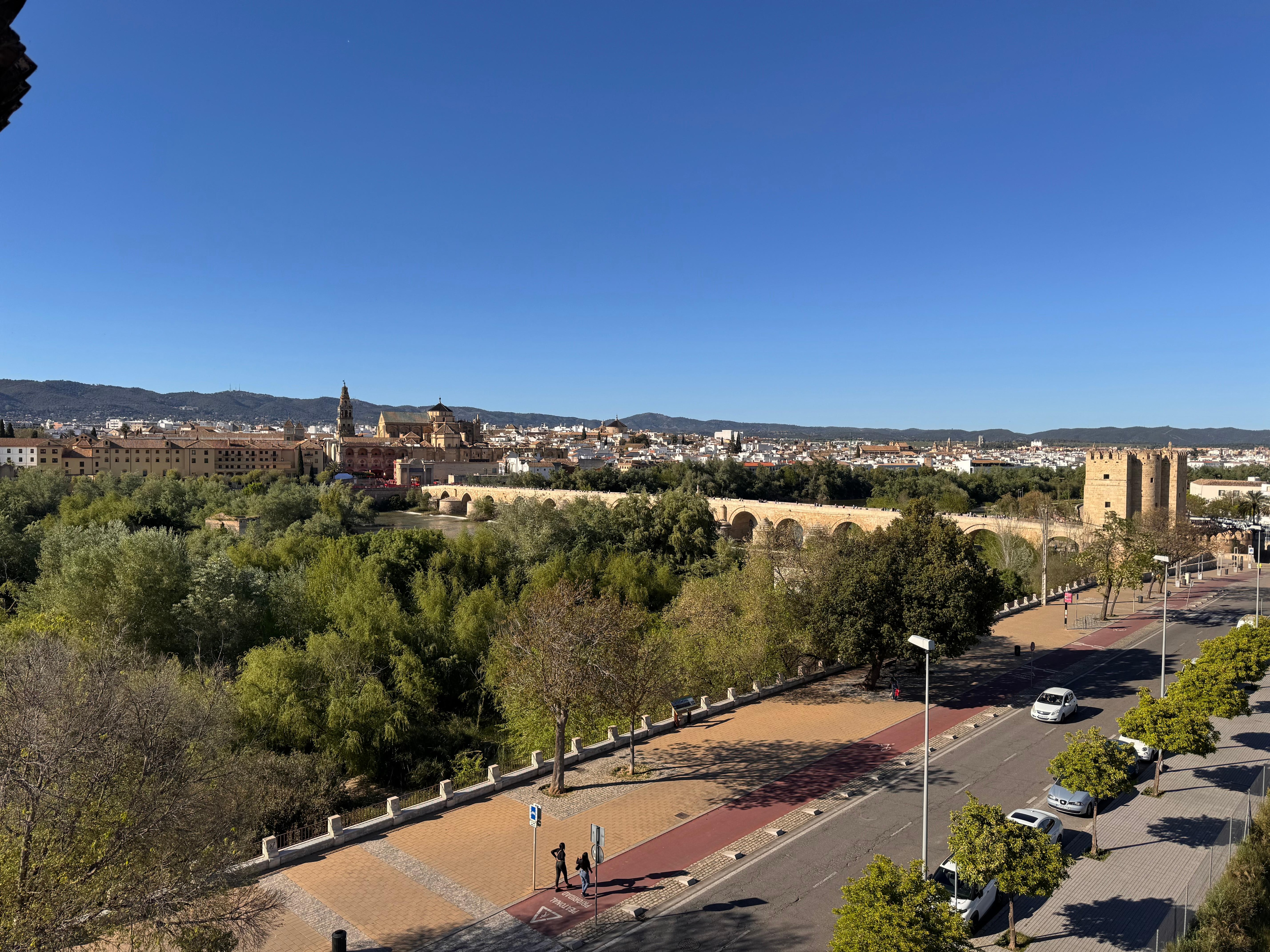 Näkymä kattoterassilta