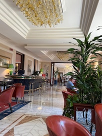 Lobby bar