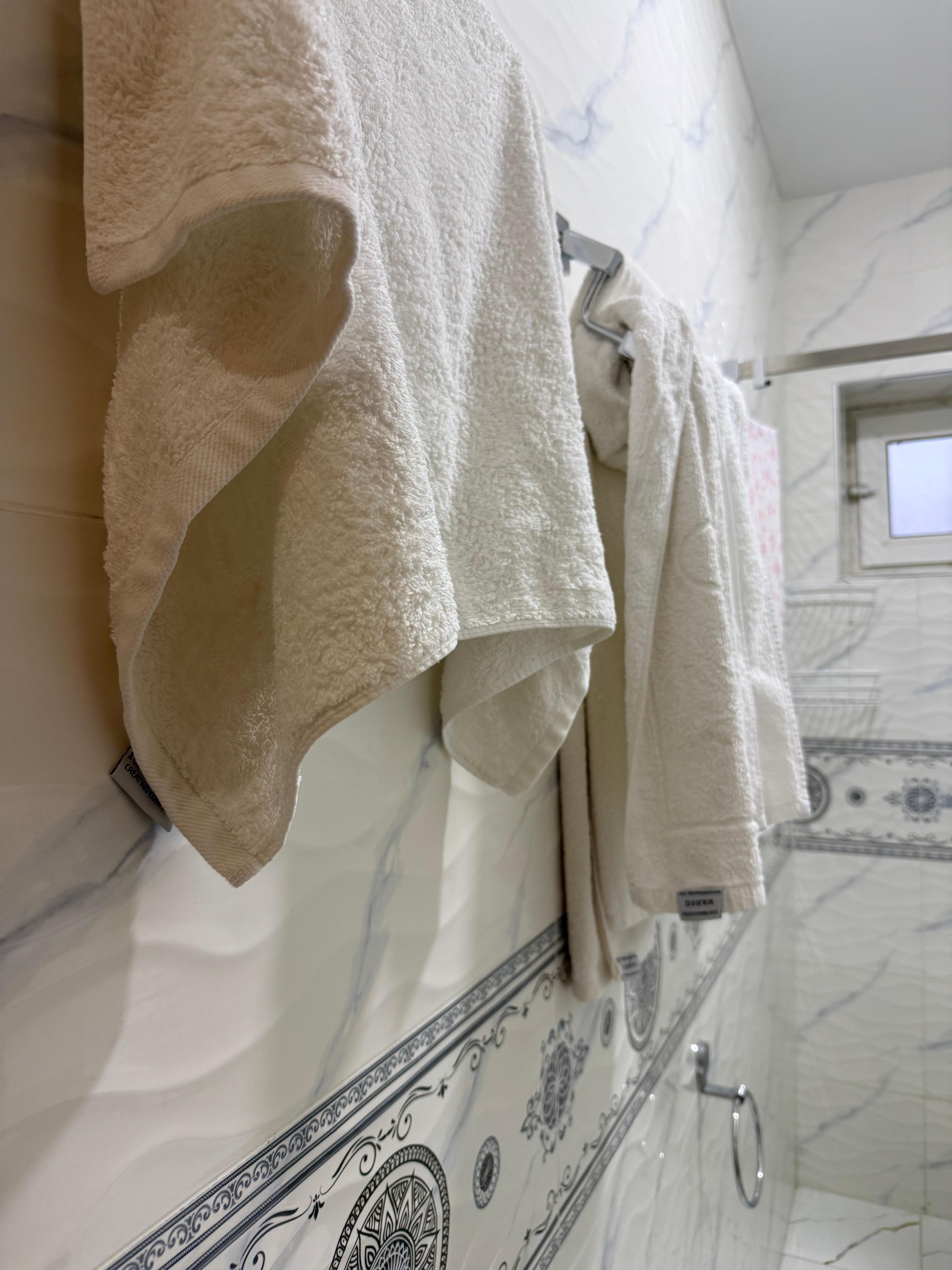 일박후 둘째날 나갔다가 돌아오니 청소가 안되어 있었음