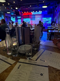 Fox & Locke had great live music.