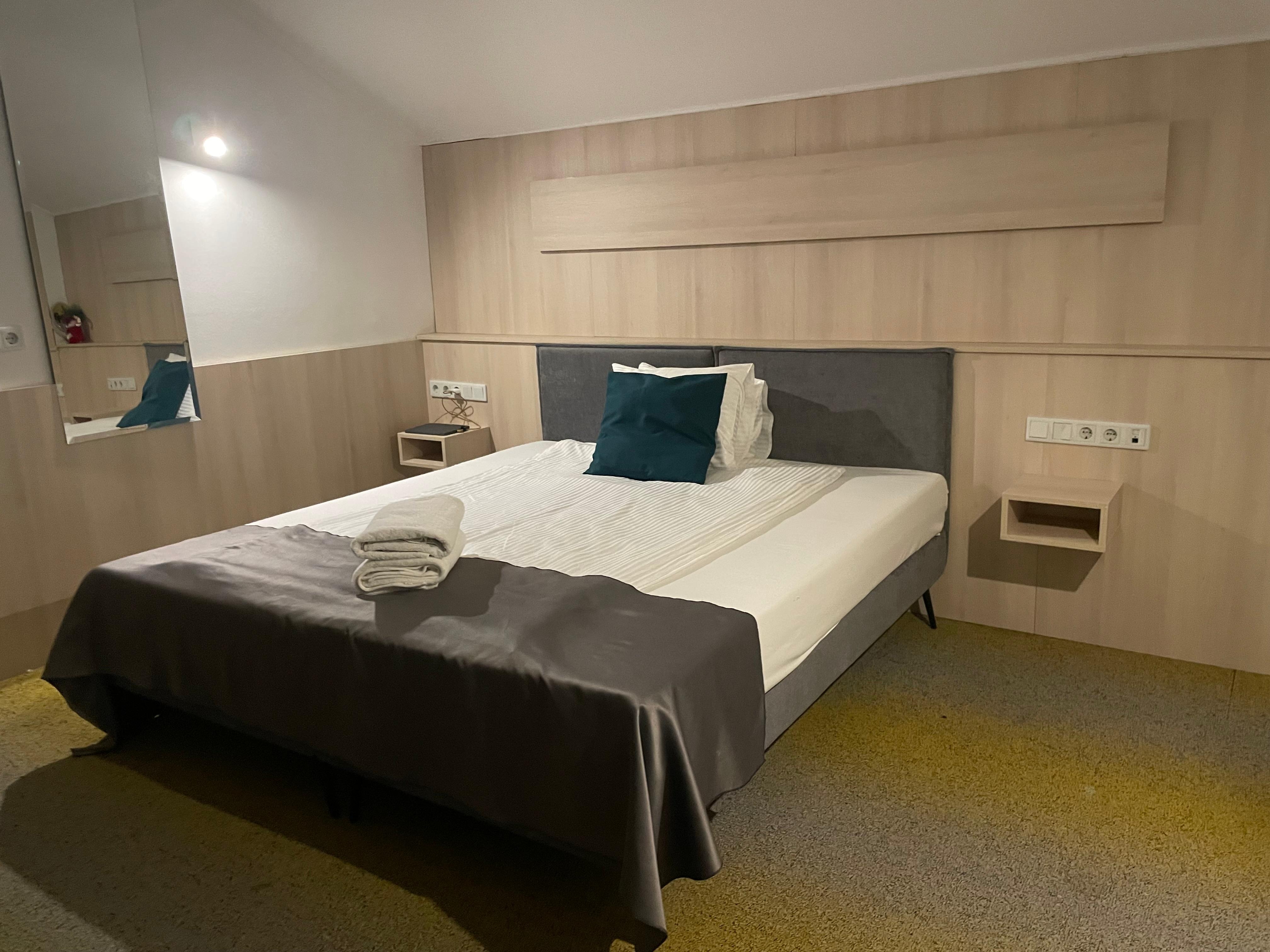 super cozy room with nice view