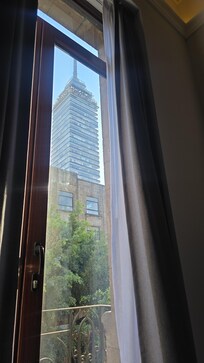 From our room you can see the torre Latinoamericana