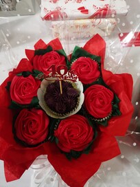 I made this cup cake bouquet for my sisters ruby wedding party