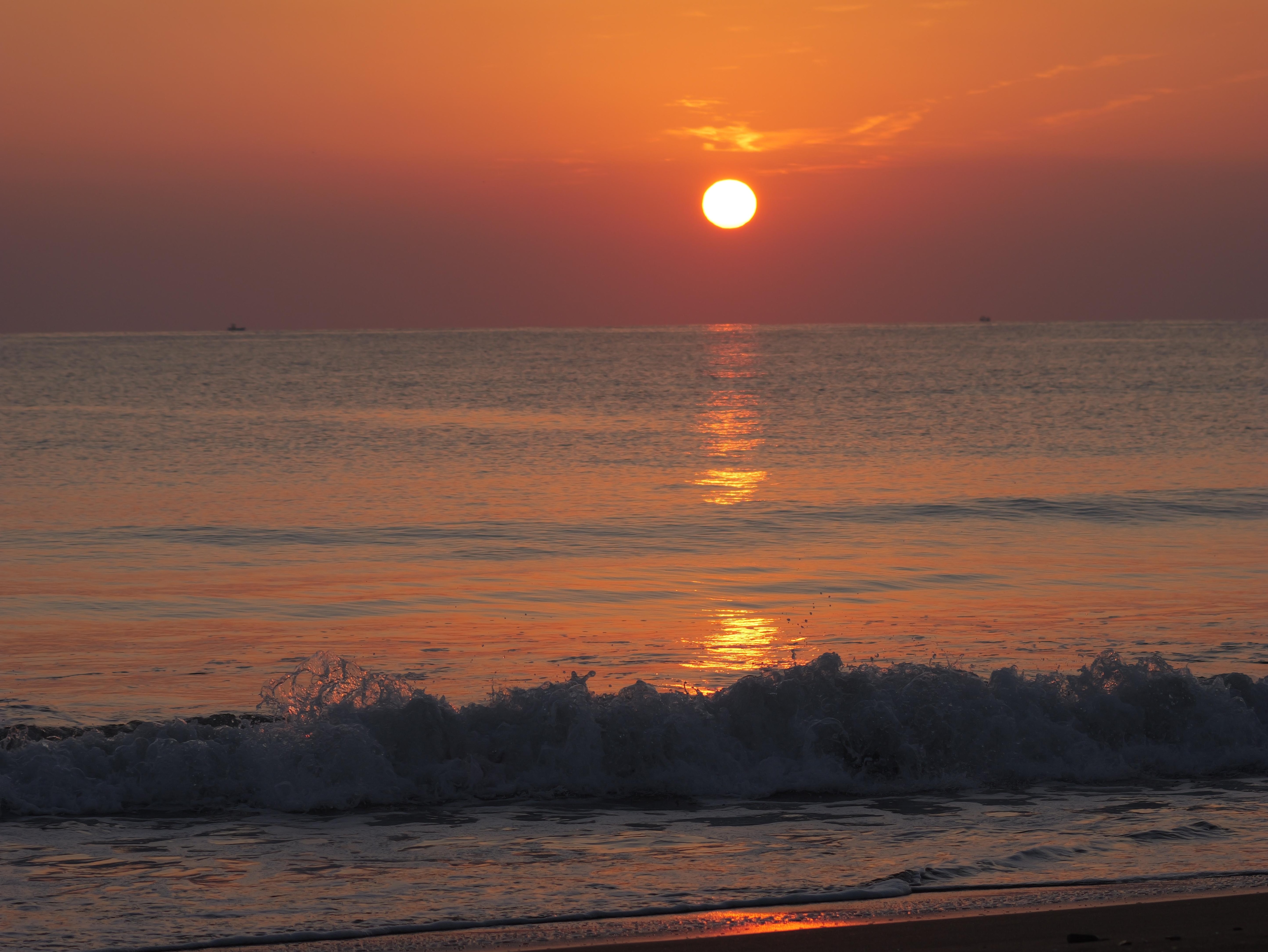 6AM on the beach