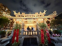 夜の龍山寺