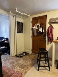 Kitchen with eat in space, entrance
Living room