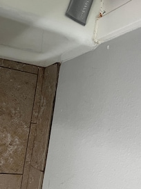 Bathroom - Tub