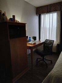 Comfirtabke as I have come to expect, but do I dare have housekeepers enter again during my stay?