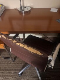 The room was not clean and the appliances were in bad condition.