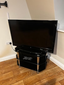 Old useless tv (not smart)
