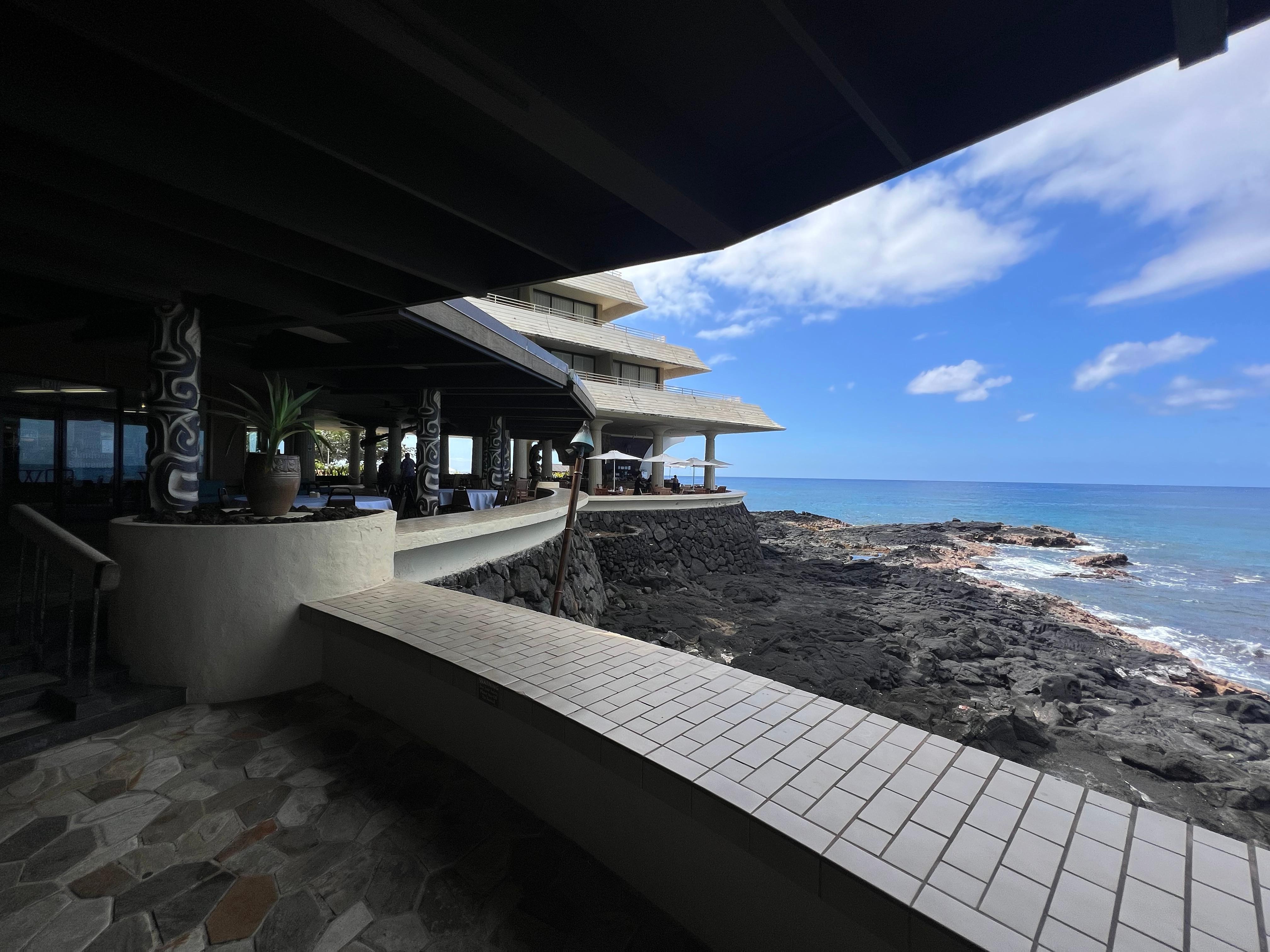 Restuarant on the ocean