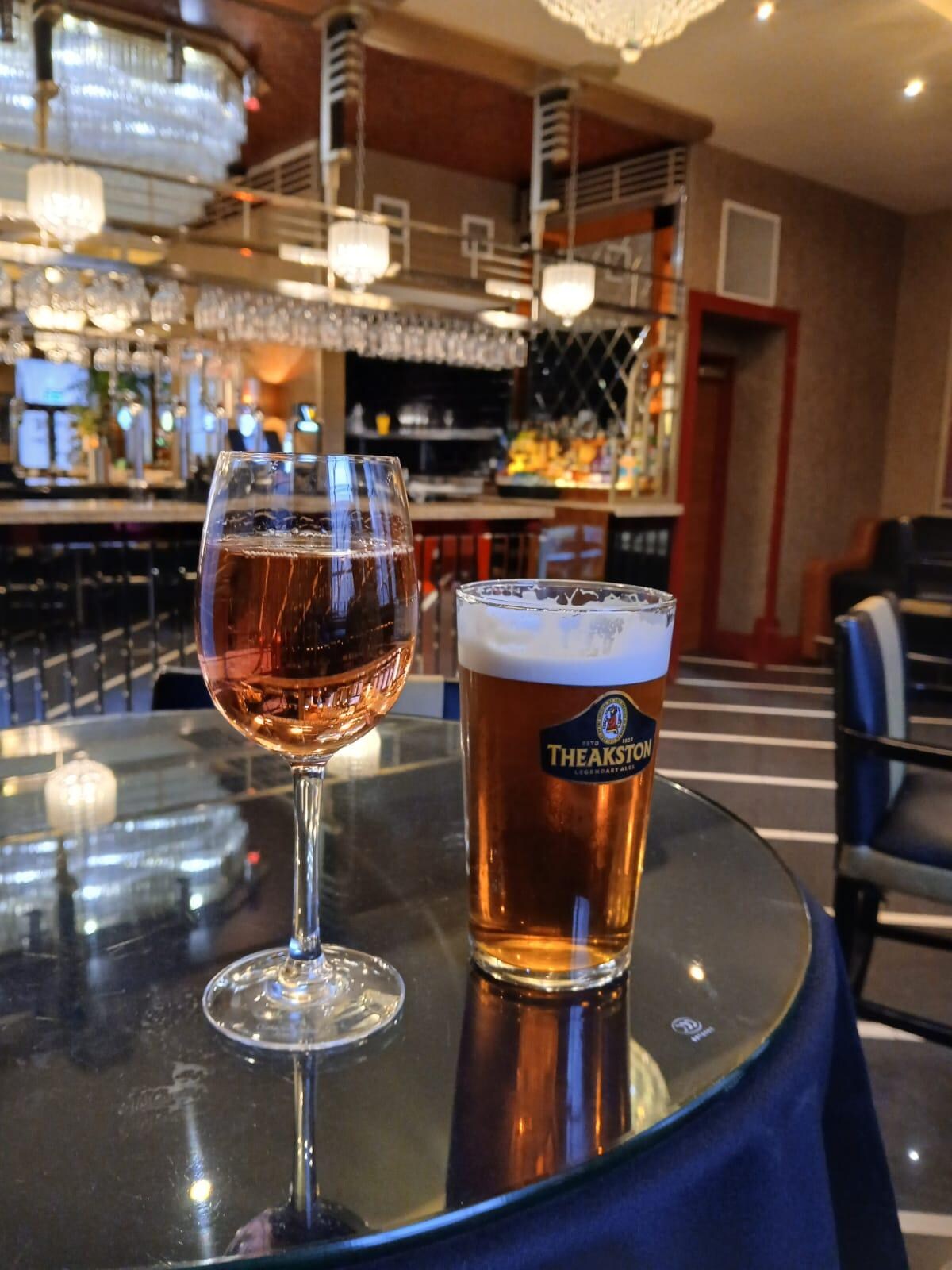 Art Deco Bar and Restaurant