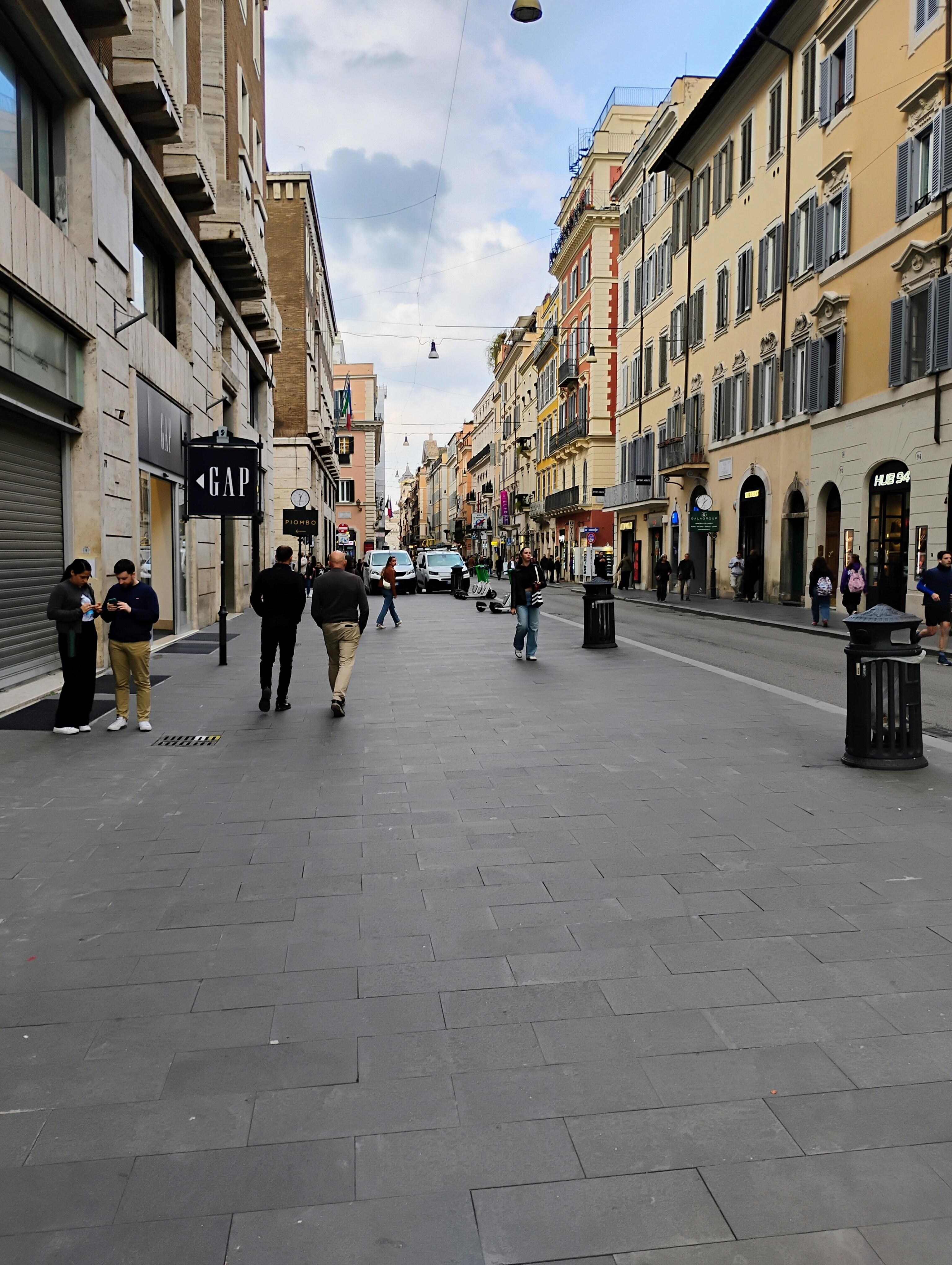 A view of Via del Corso
