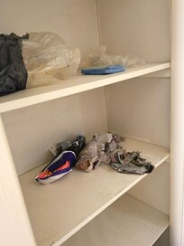 The is the cupboard when we opened. Terrible.... We asked them to clean up properly, but they didn't even on the last day of our stay.