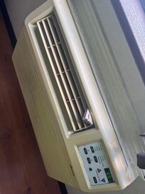 Cardboard holding vent open
