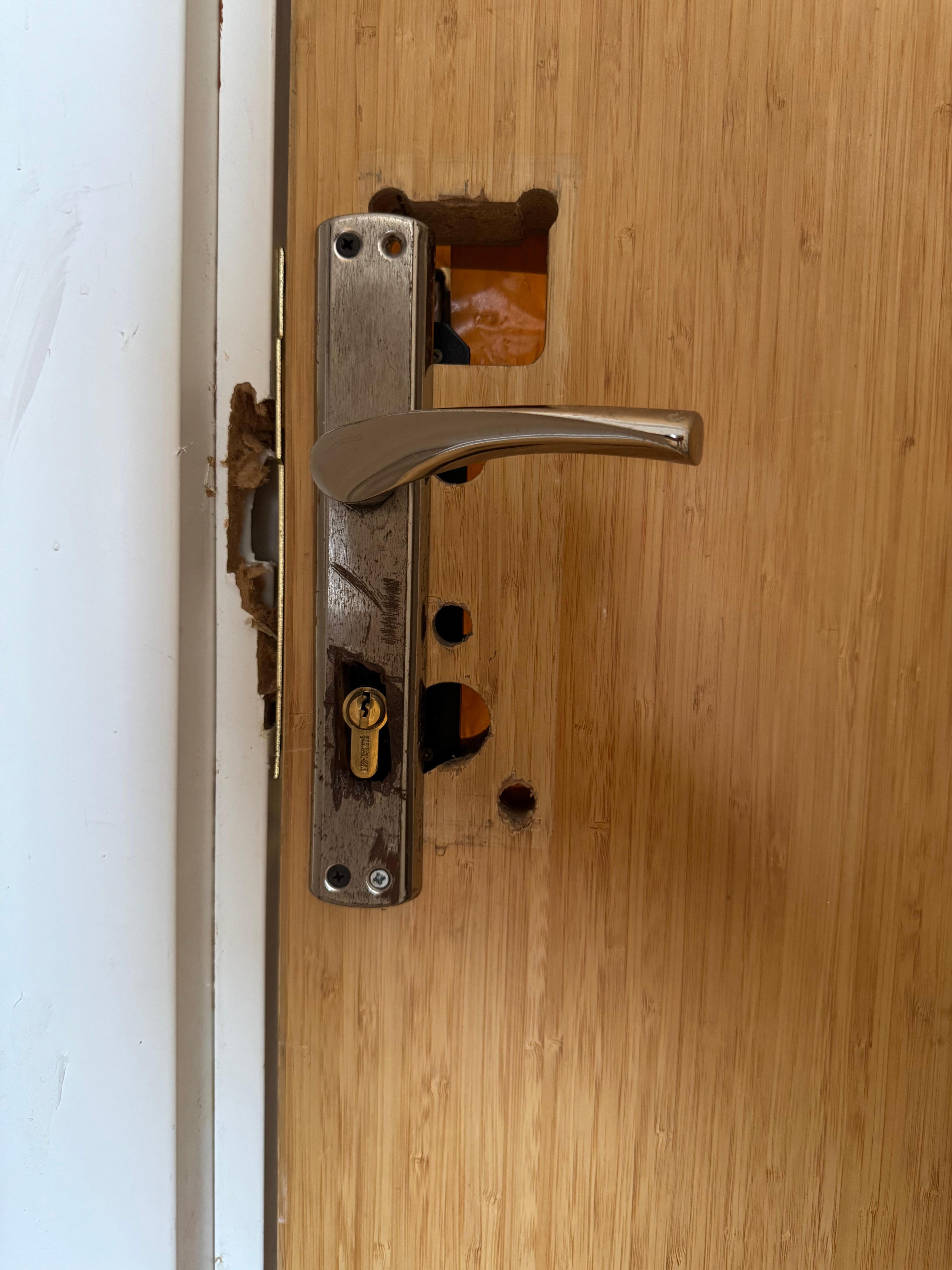 Kartlı sistem bozulmuş muhtemelen böyle bir çözüm bulunmuş güven vermiyor 