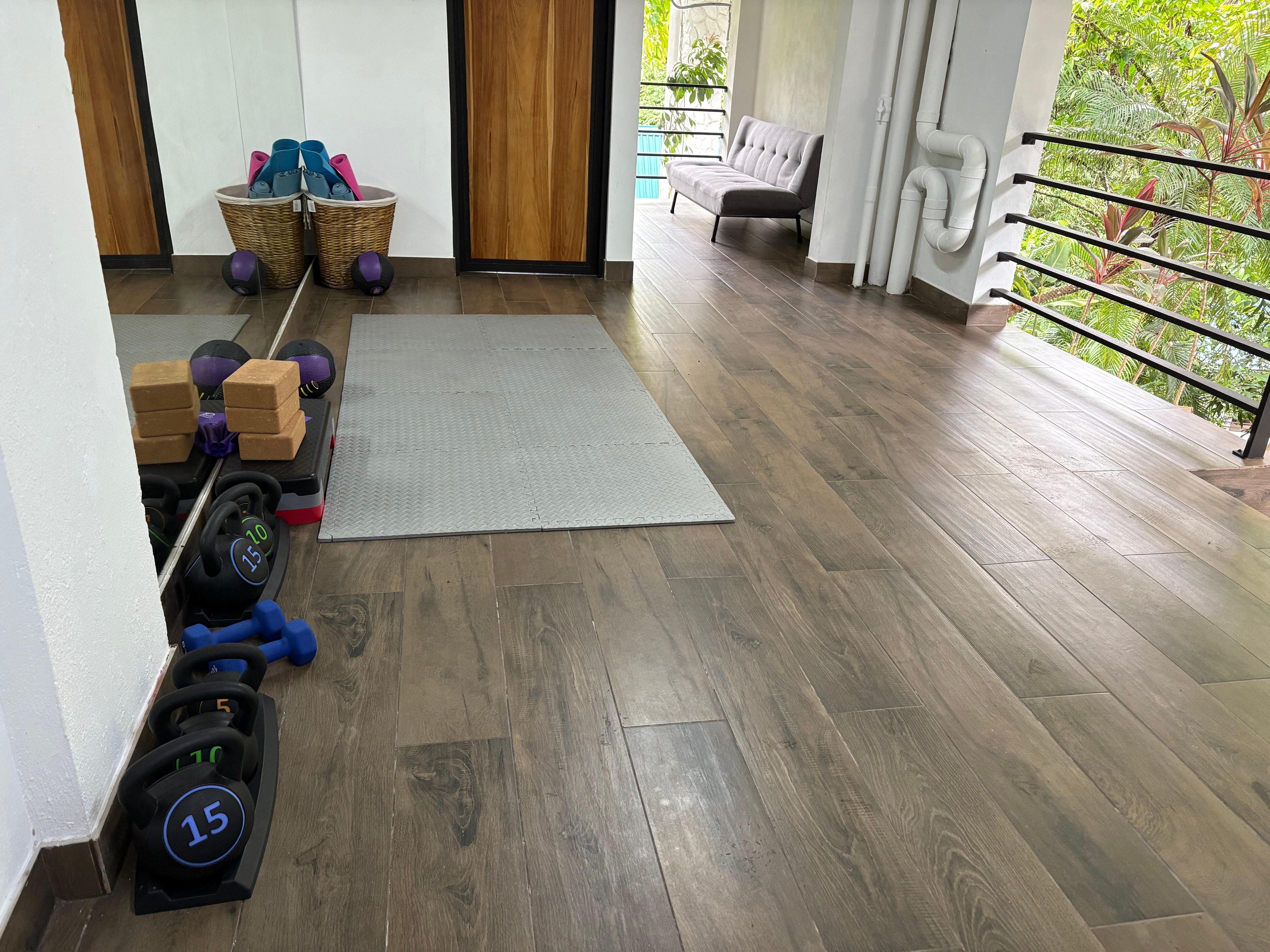 Nice little workout area!